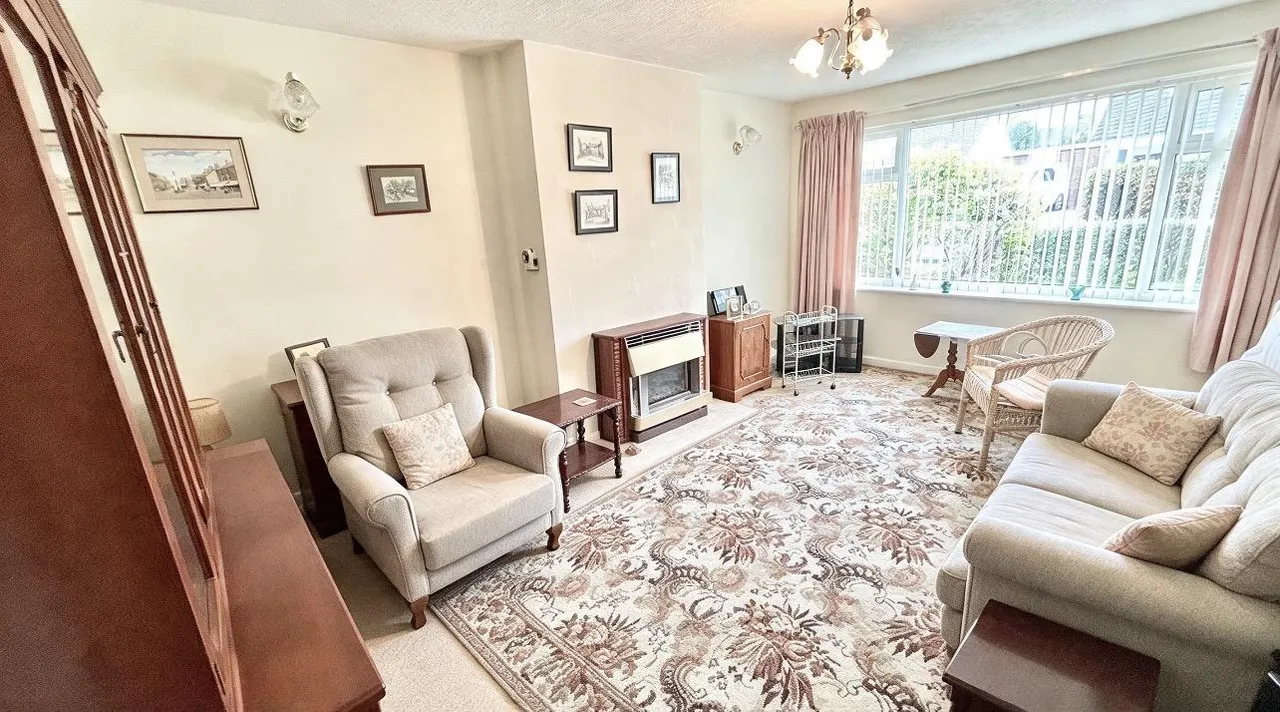 Cowley Crescent, Padiham, BB12, photo 3