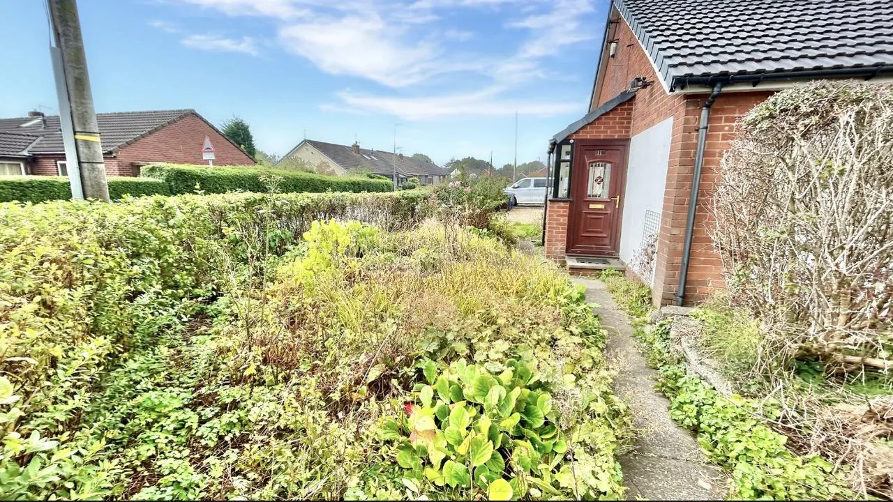 Cowley Crescent, Padiham, BB12, photo 9