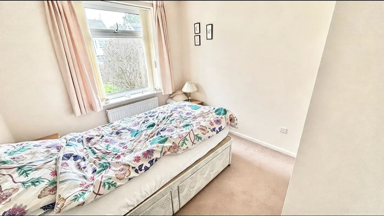 Cowley Crescent, Padiham, BB12, photo 21