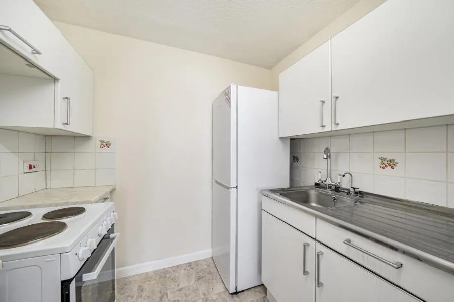 Mount Hermon Road, Woking, GU22, photo 5