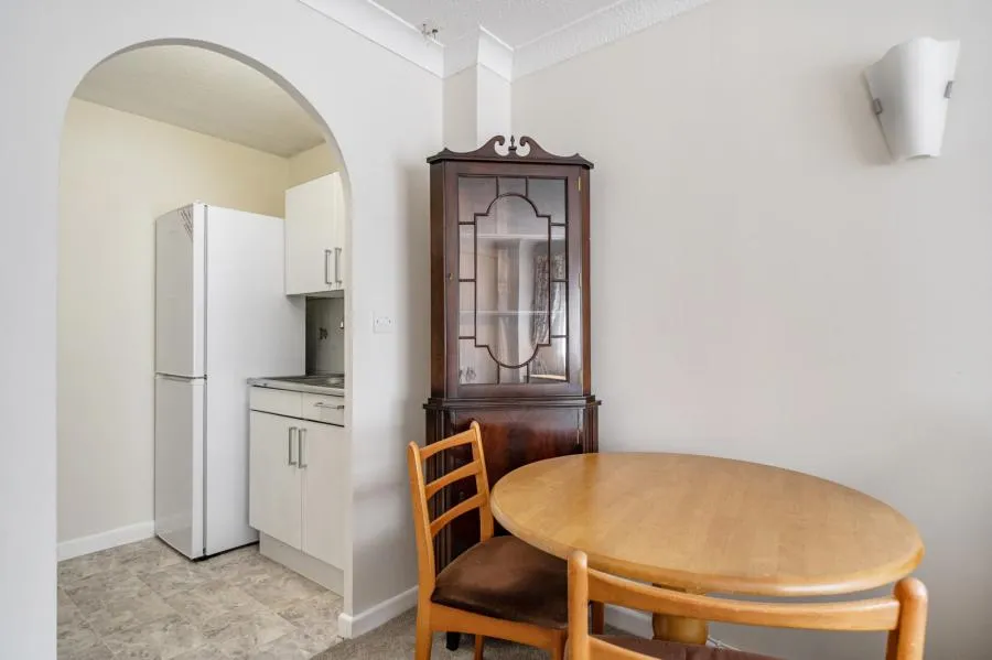 Mount Hermon Road, Woking, GU22, photo 8