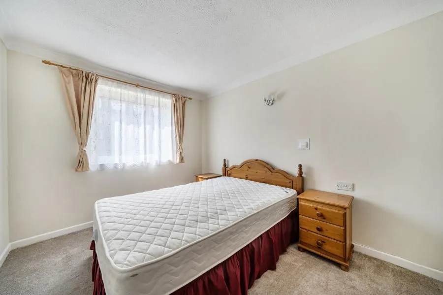 Mount Hermon Road, Woking, GU22, photo 15