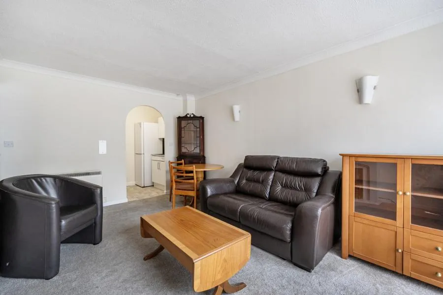 Mount Hermon Road, Woking, GU22, photo 9