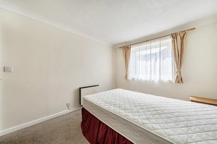 Mount Hermon Road, Woking, GU22, photo 14