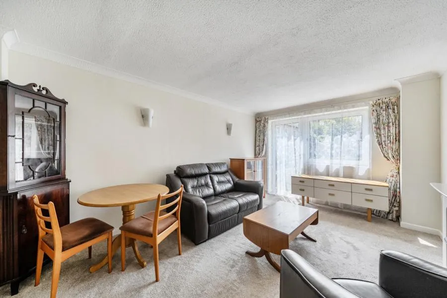 Mount Hermon Road, Woking, GU22, photo 12