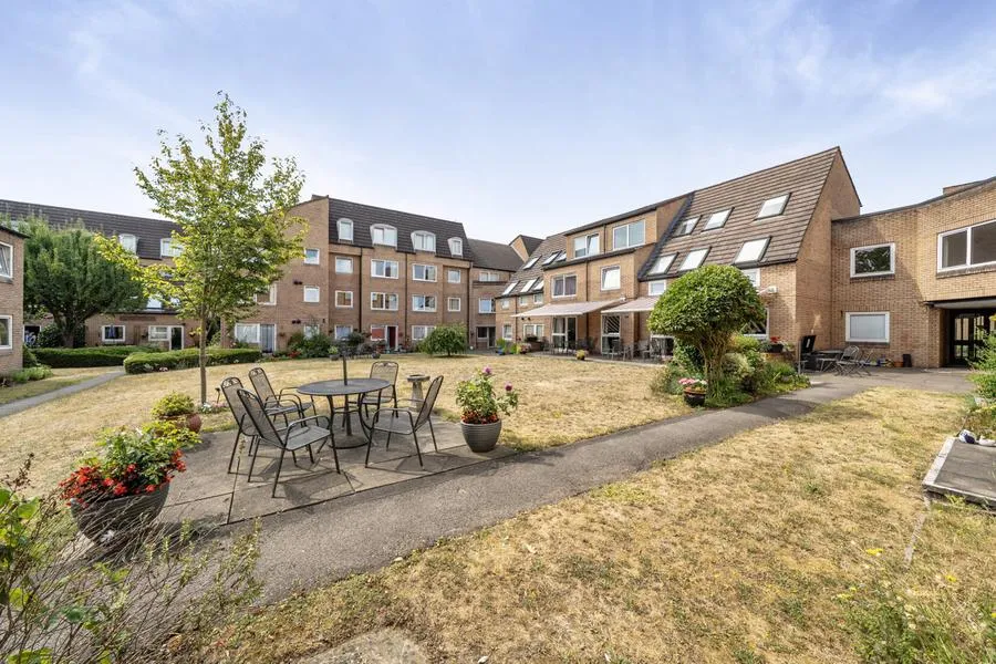 Mount Hermon Road, Woking, GU22, photo 22