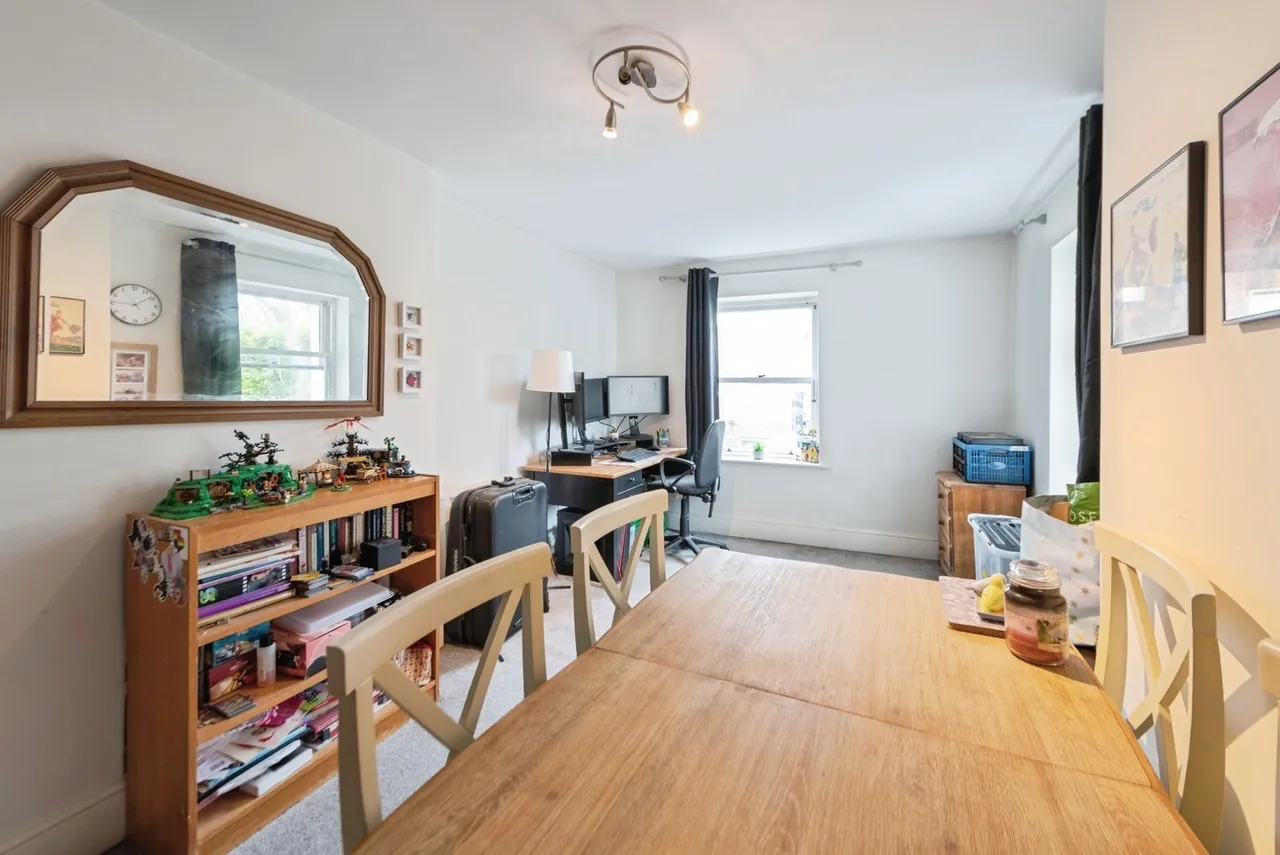 Lawrence Road, Southsea, PO5, photo 6