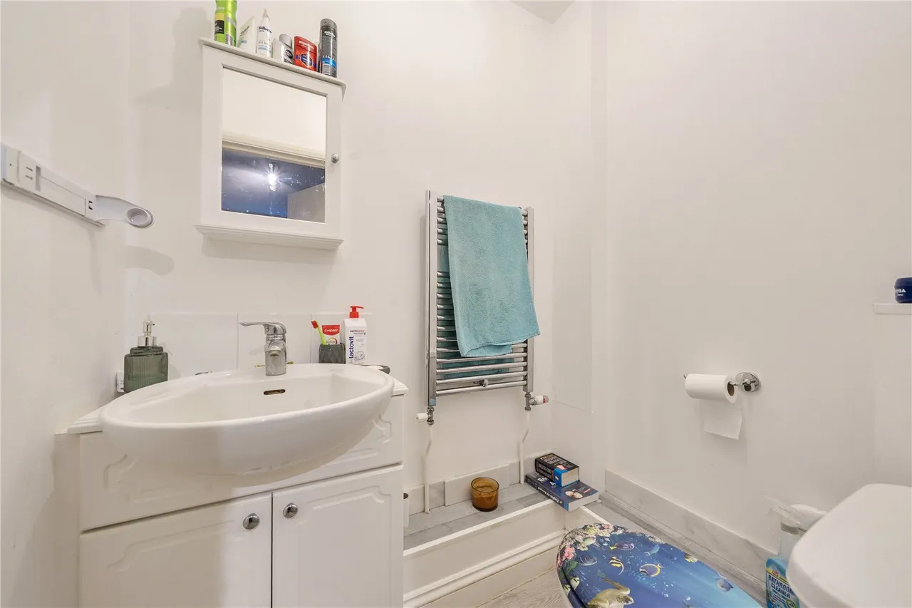 Wolverton Road, HA7, photo 18