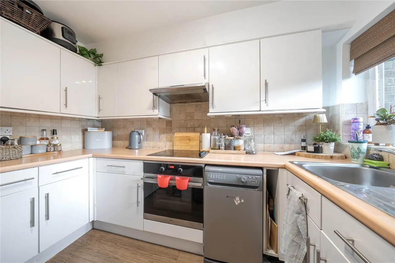 Wolverton Road, HA7, photo 5