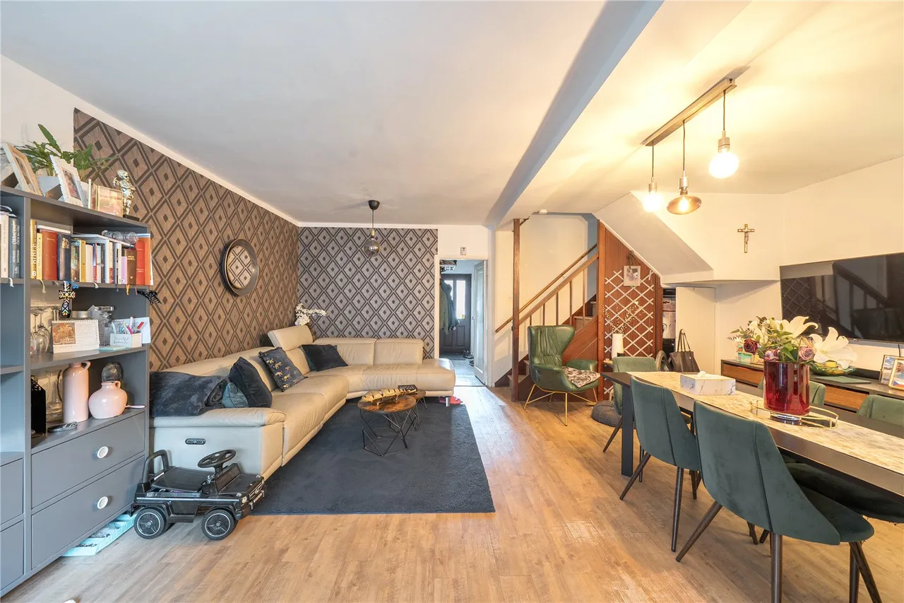 Wolverton Road, HA7, photo 13