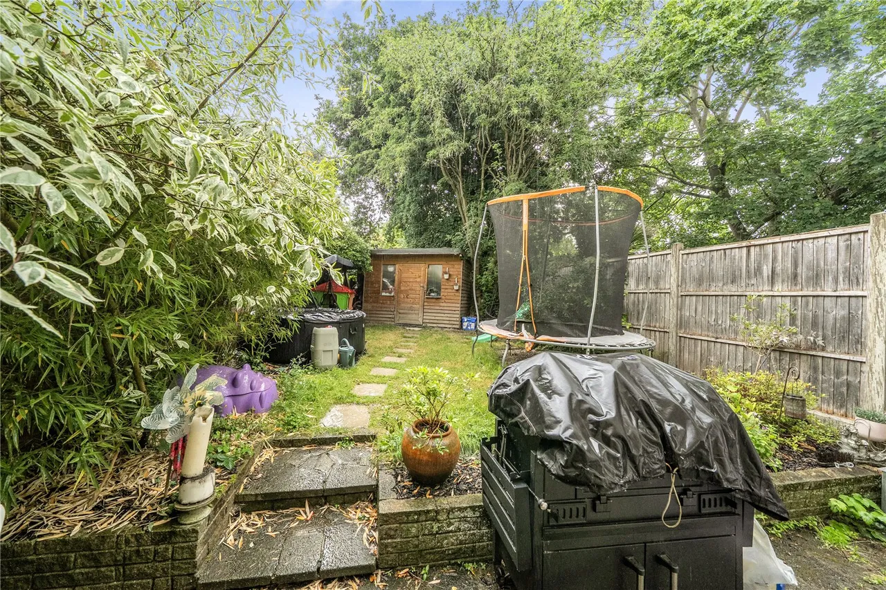 Wolverton Road, HA7, photo 10