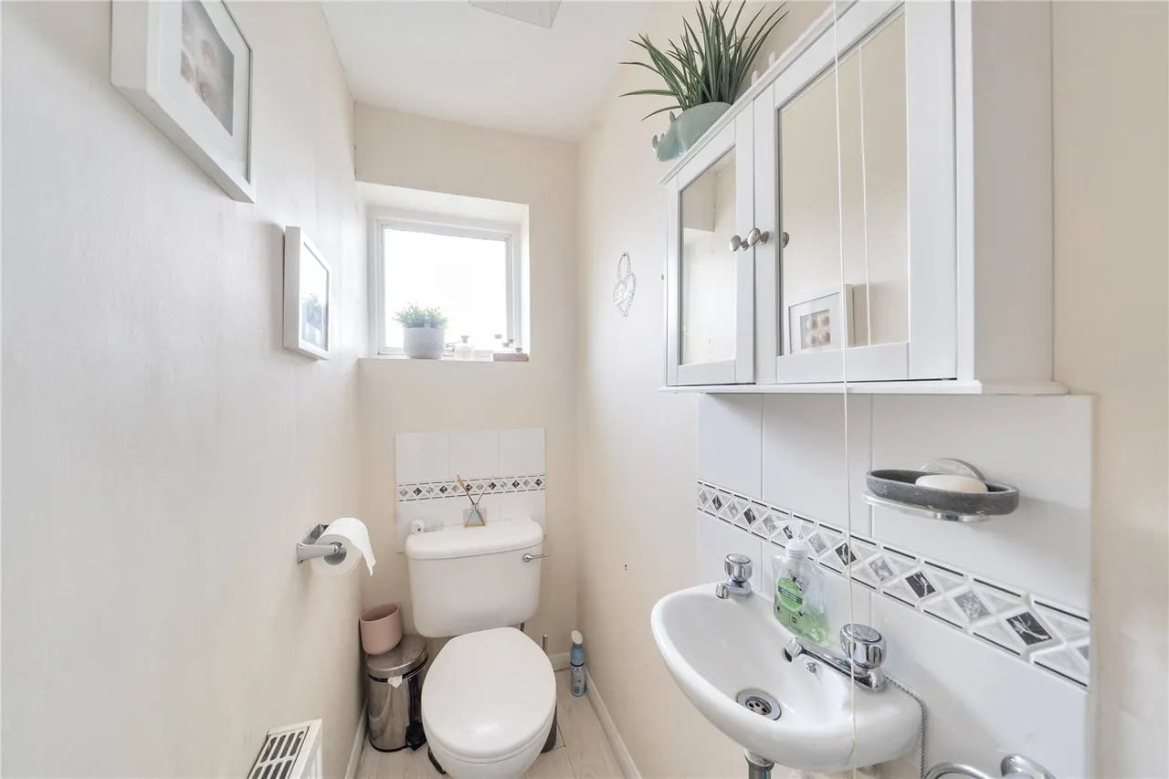 Wolverton Road, HA7, photo 19