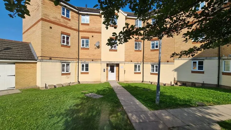 Nightingale Crescent, Harold Wood, RM3, photo 9