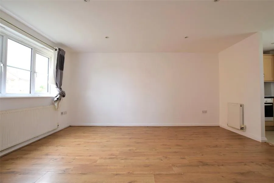 Nightingale Crescent, Harold Wood, RM3, photo 7