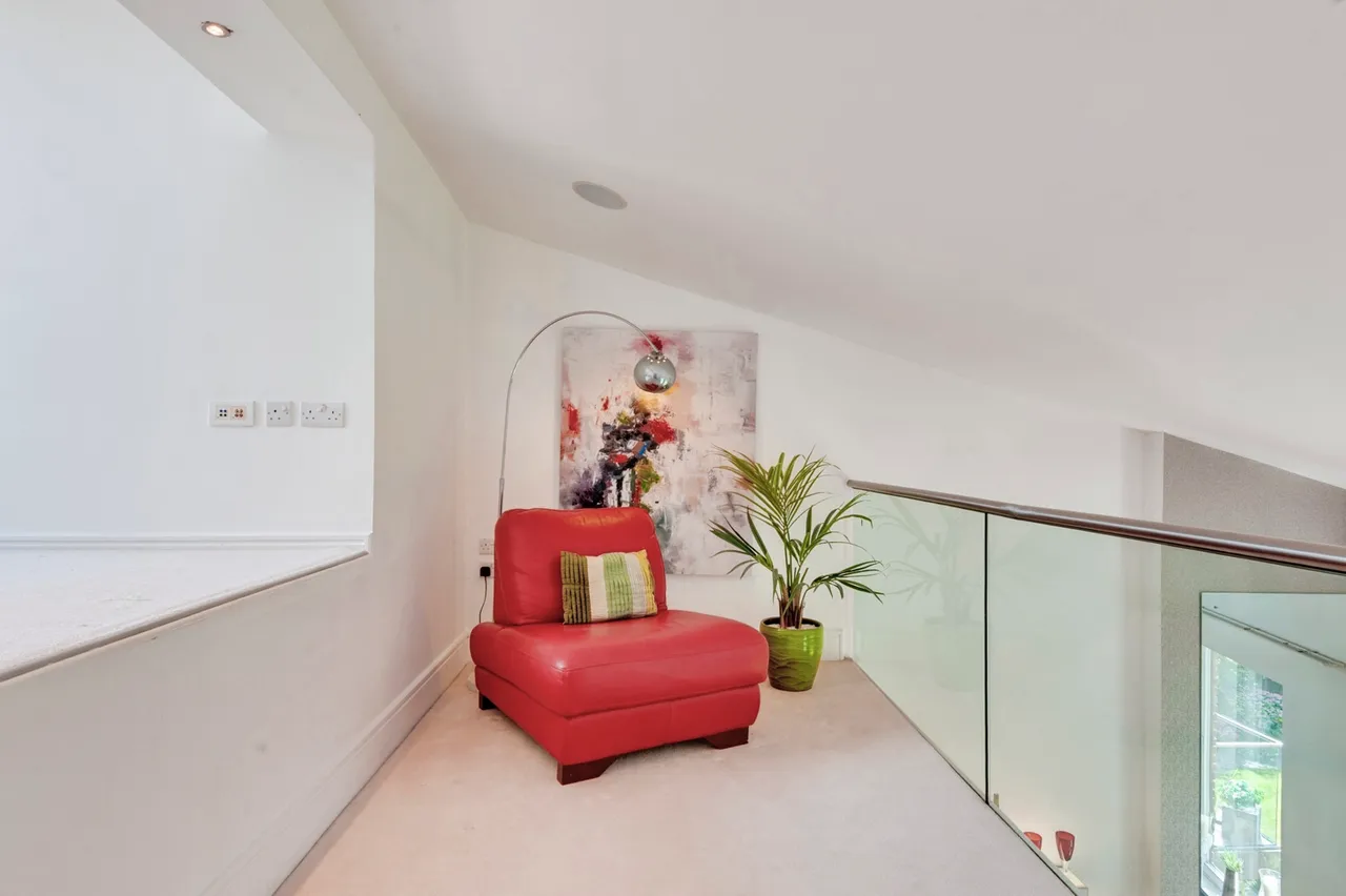 Yew Tree Road, Allerton, L18, photo 13