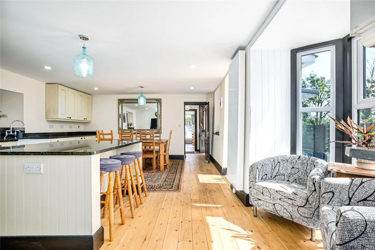 Llanbadarn Fawr, Aberystwyth, SY23, photo 11