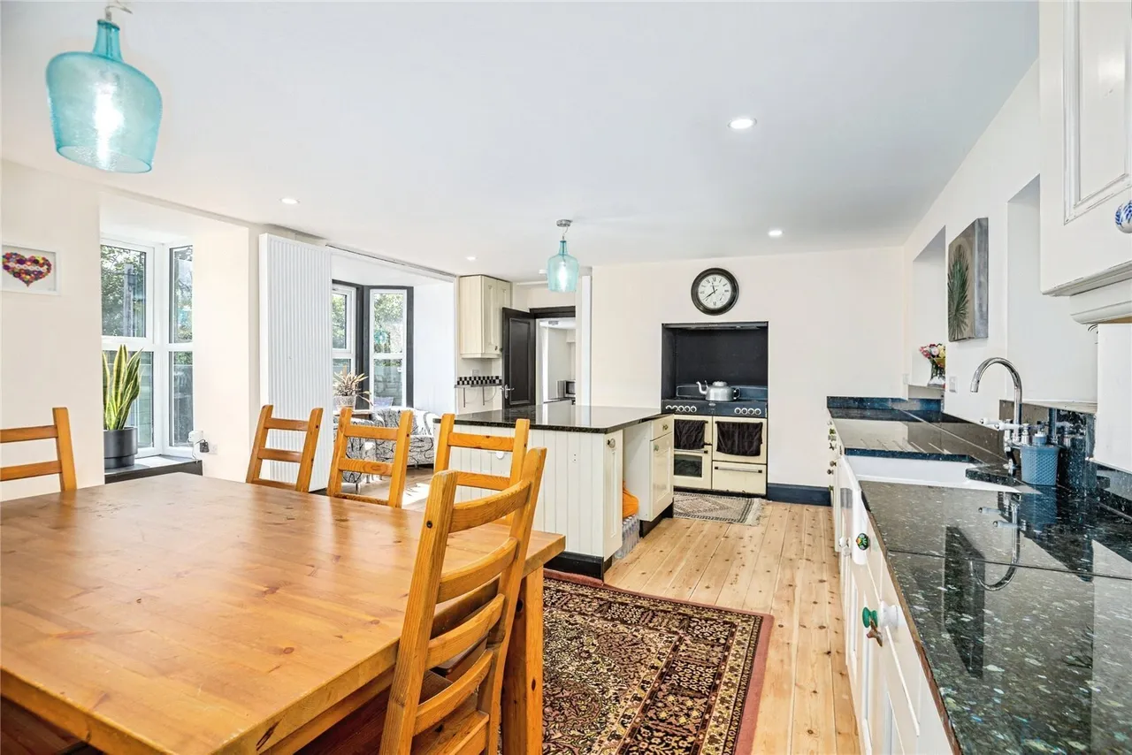 Llanbadarn Fawr, Aberystwyth, SY23, photo 13
