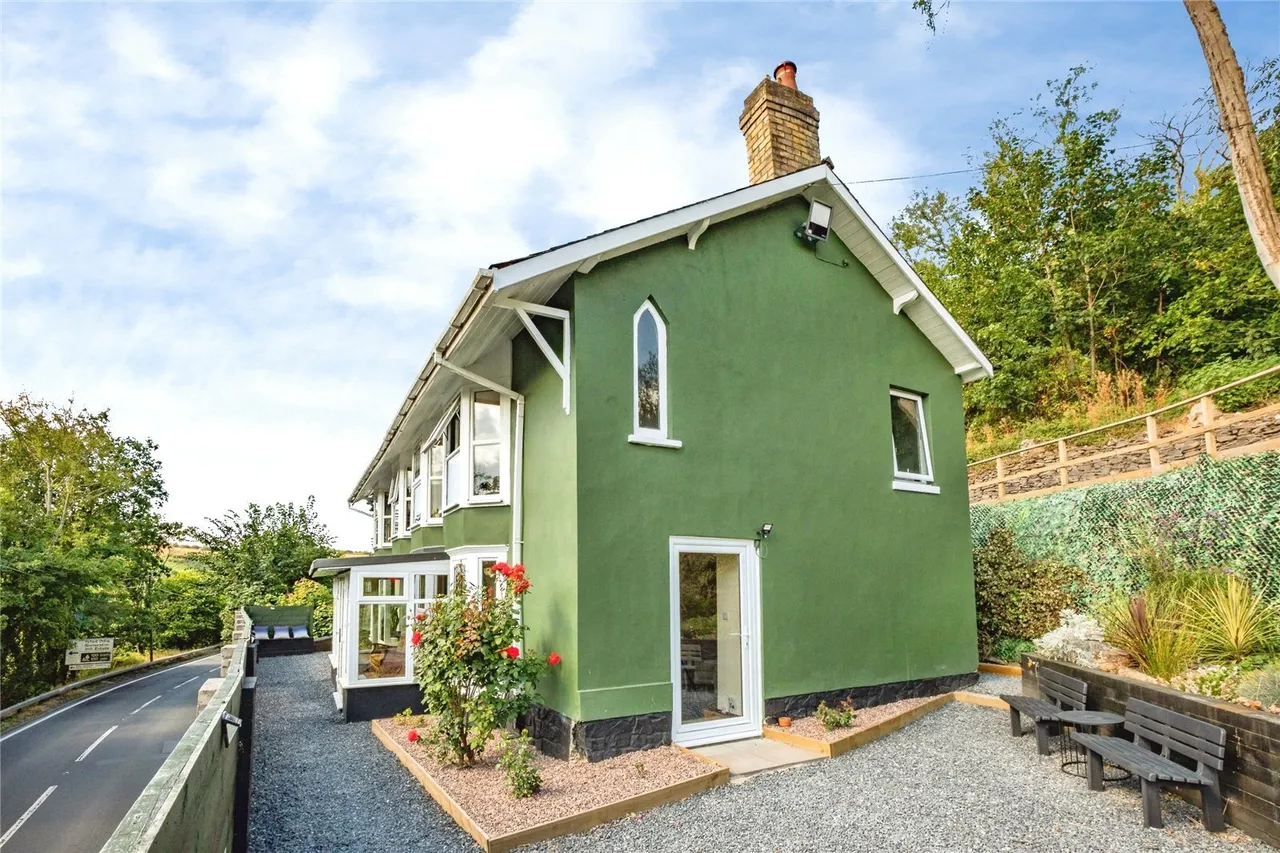 6 bed house for sale, Llanbadarn Fawr, Aberystwyth, SY23
