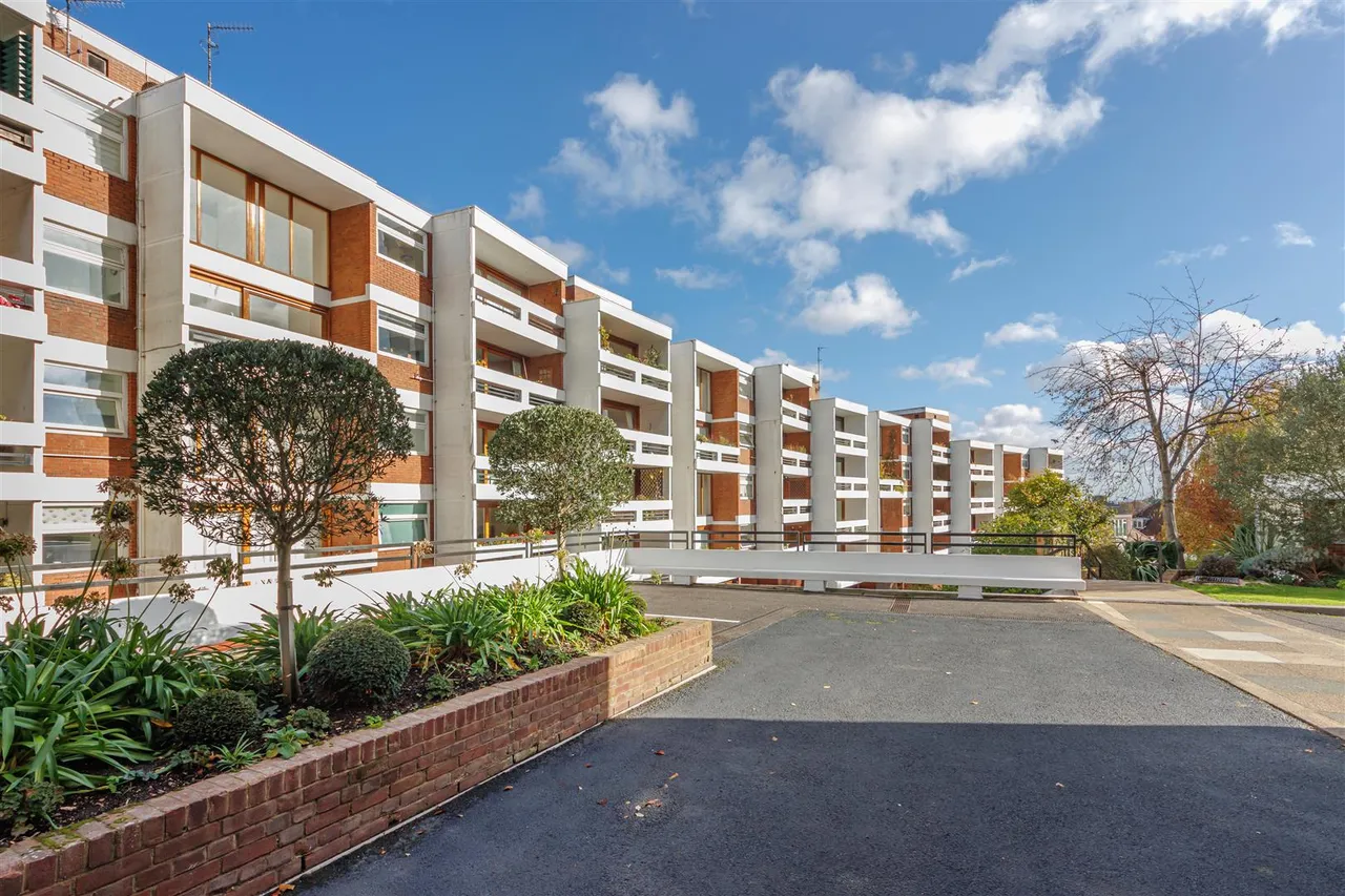 Southwood Lawn Road, Highgate, N6, photo 2