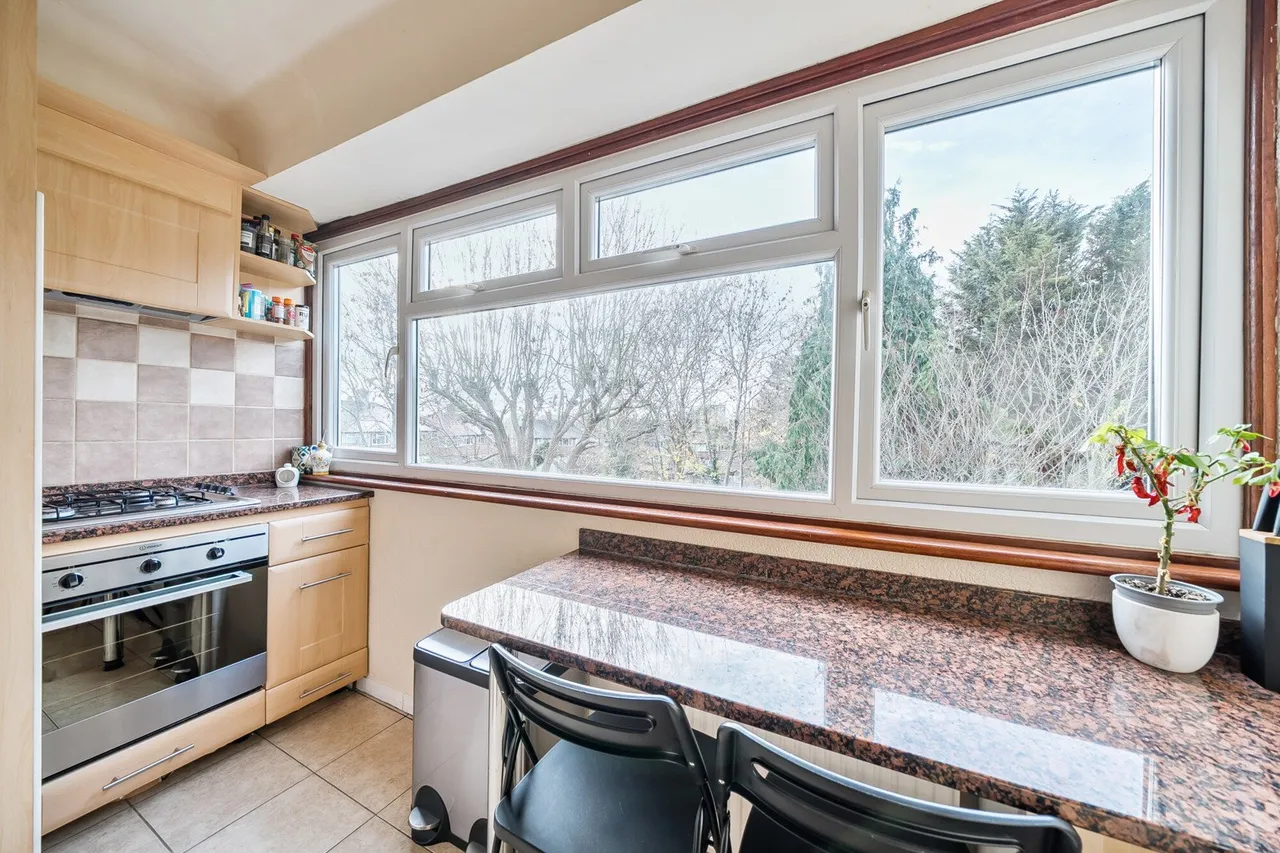 Meadowview Road, SE6, photo 8