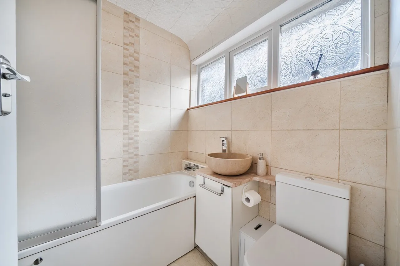 Meadowview Road, SE6, photo 5