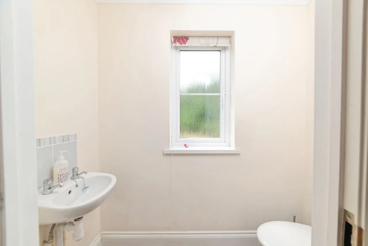 Carmarthen Road, Cross Hands, SA14, photo 17