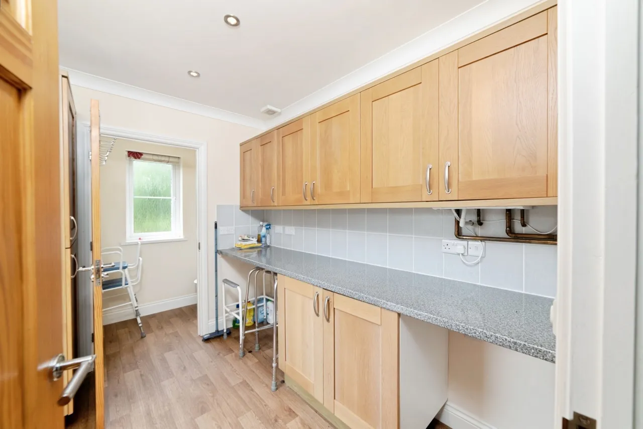 Carmarthen Road, Cross Hands, SA14, photo 13