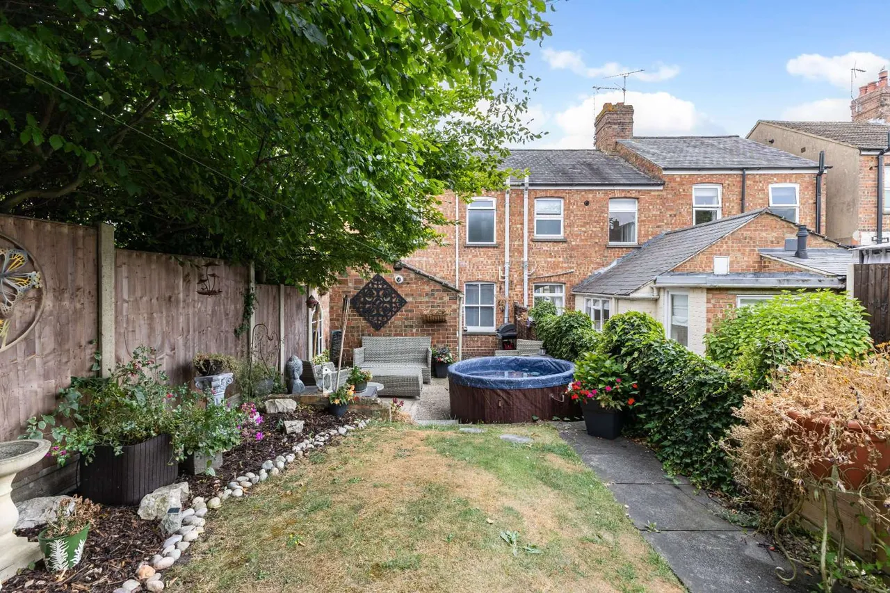 Queens Walk, Stamford, PE9, photo 20