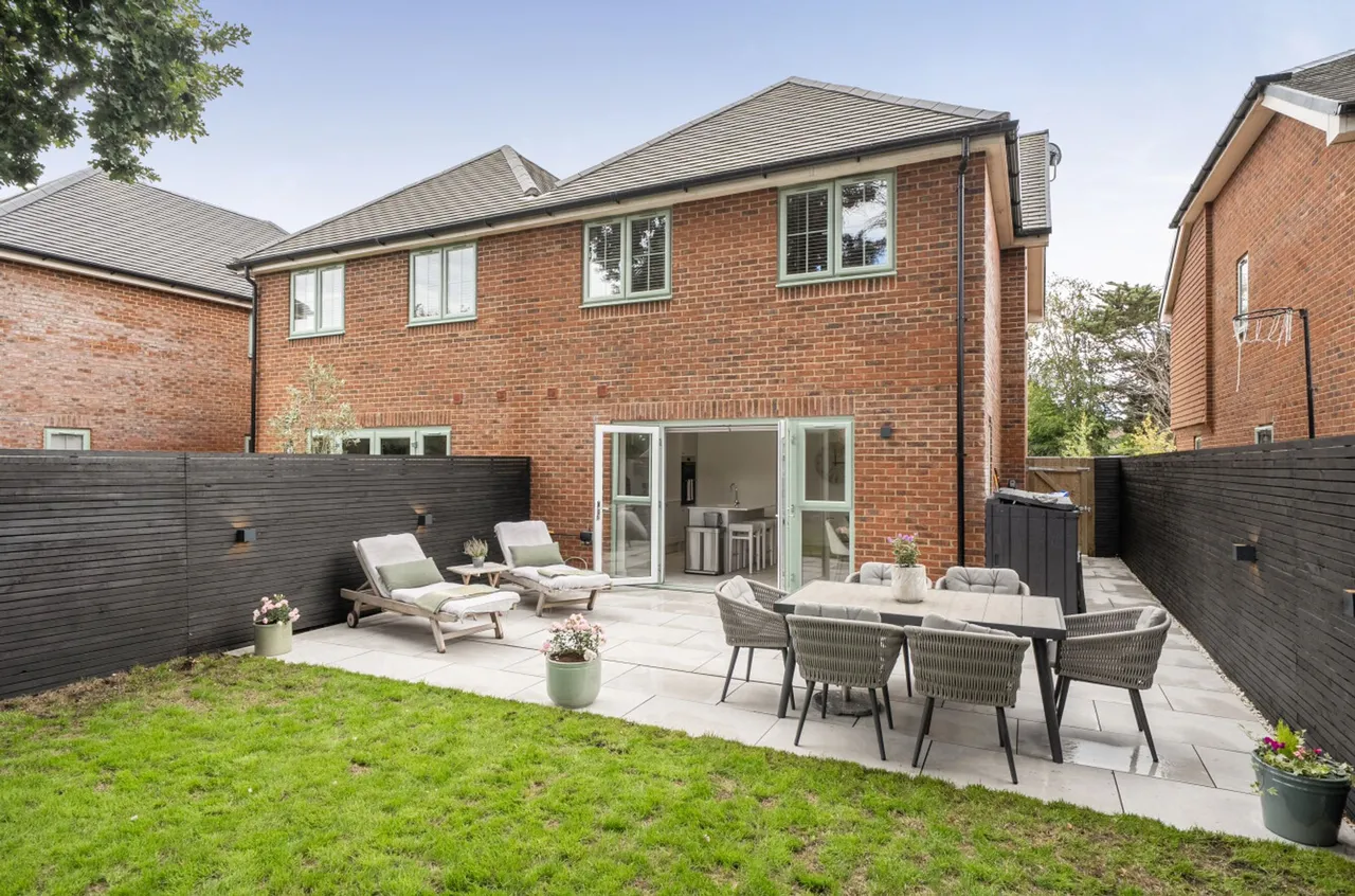 Hook Lane, Aldingbourne, PO20, photo 6
