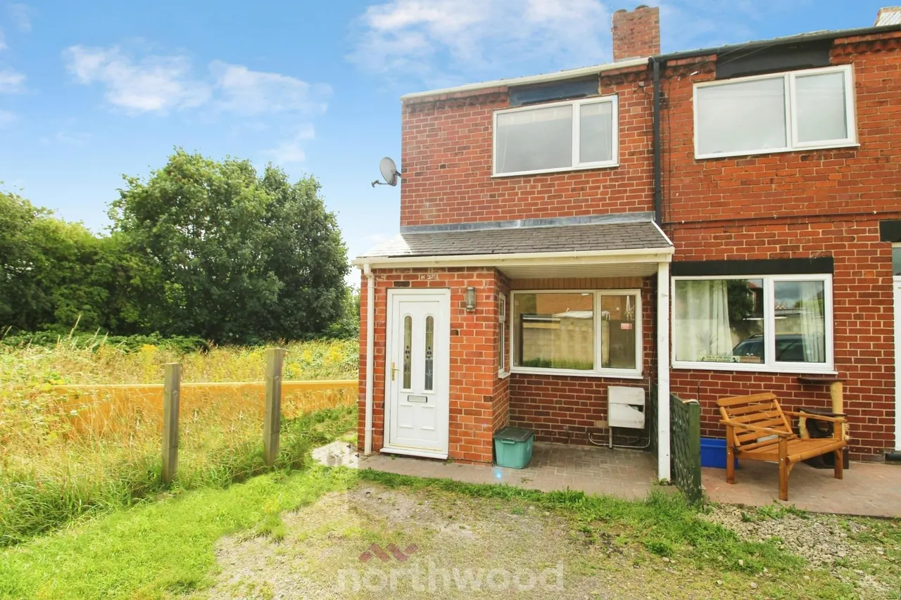 2 bed house to rent, Victoria Road, Norton, DN6