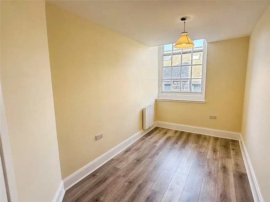 Guildhall Street, Dunfermline, Fife, KY12, photo 6