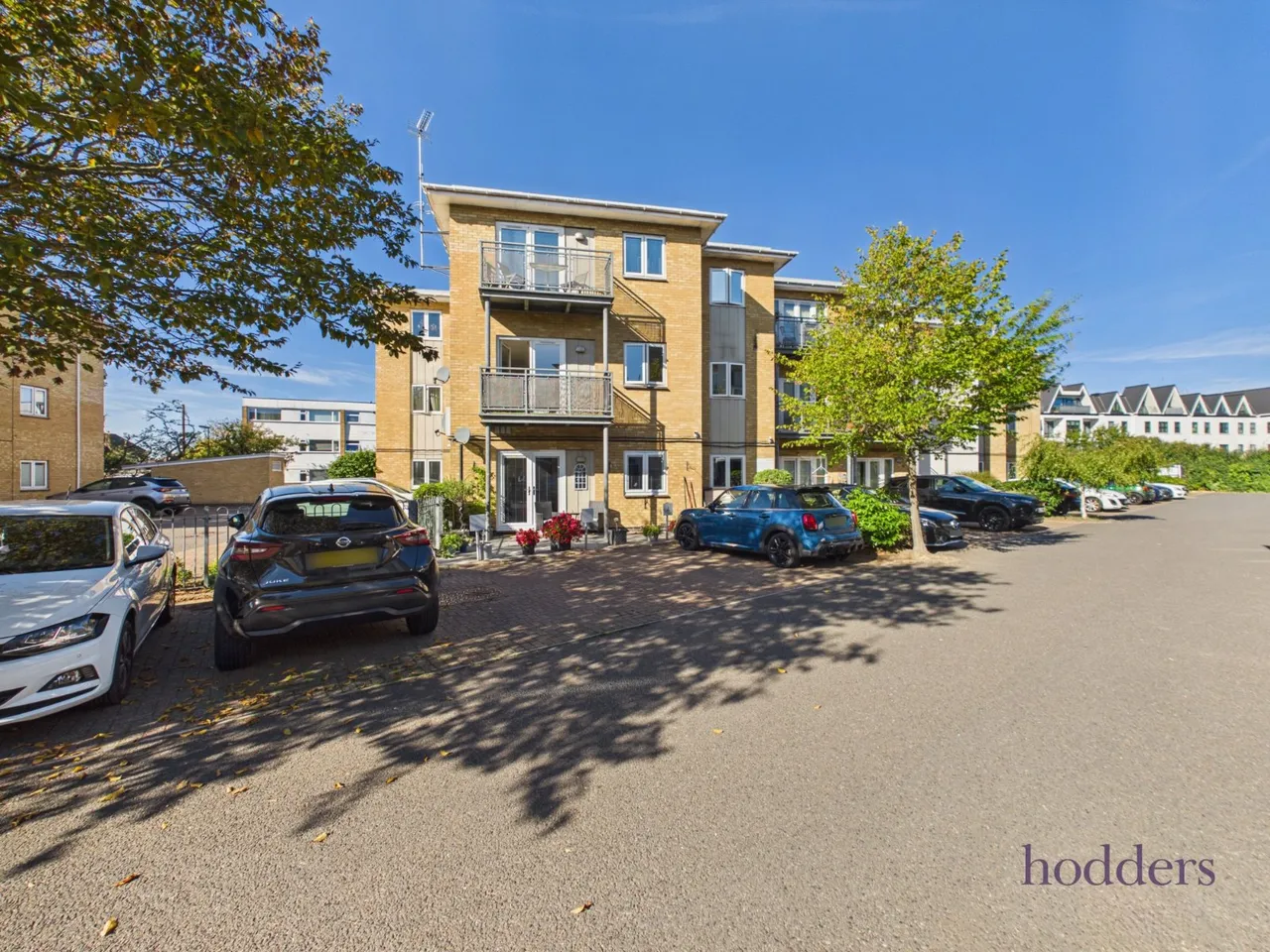 2 bed flat to rent, Keel, Bridge Wharf, KT16