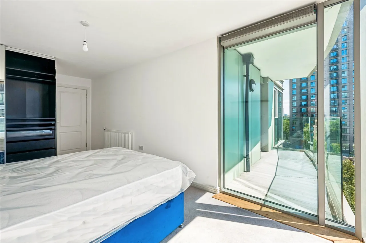 Waterside Way, London, N17, photo 13