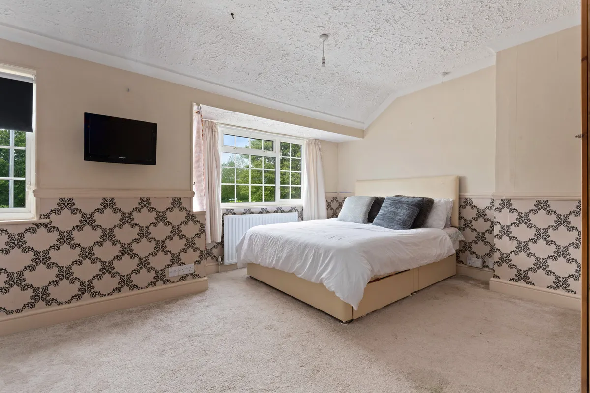 West Drayton, UB7, photo 9