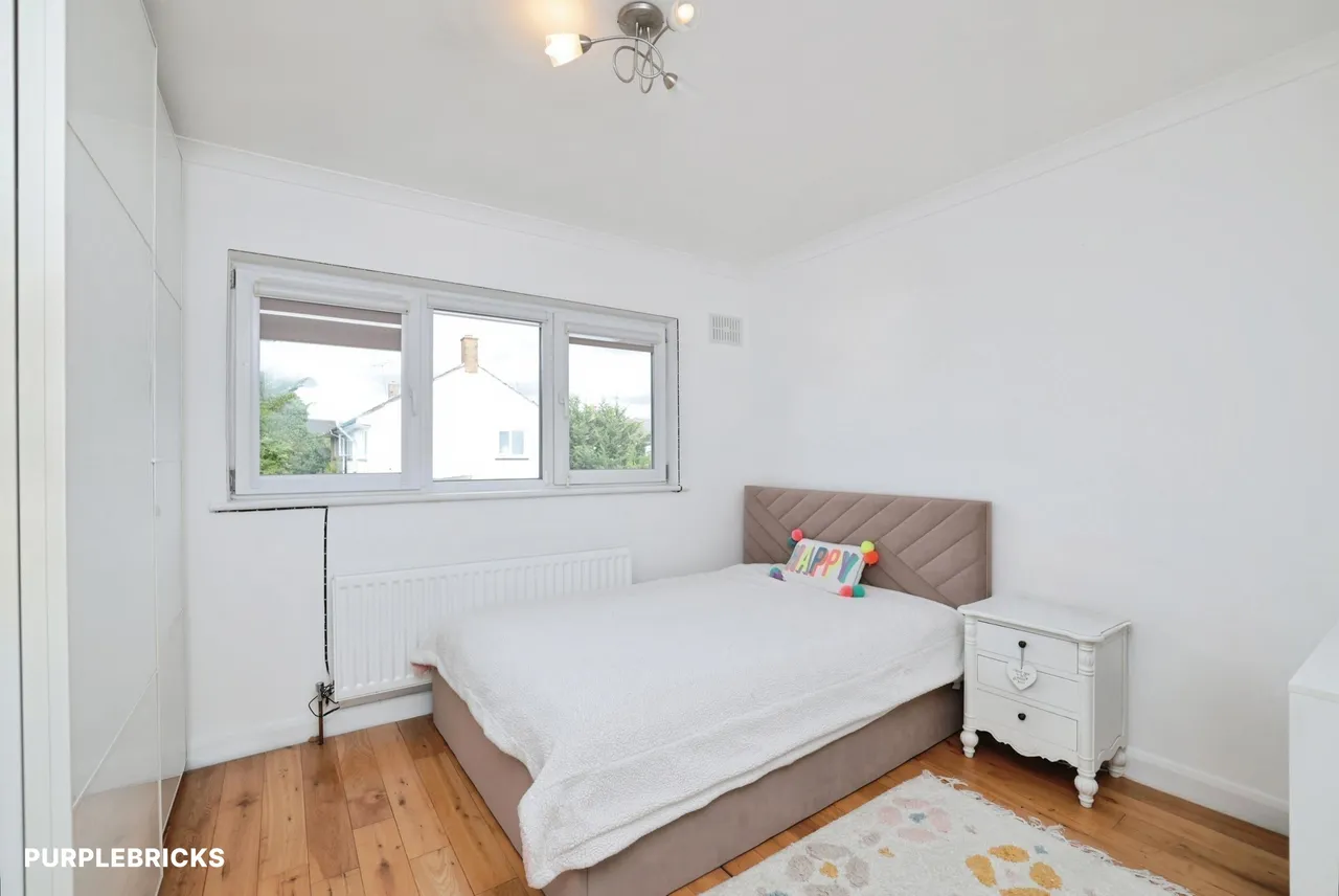 Mulberry Crescent, West Drayton, UB7, photo 11