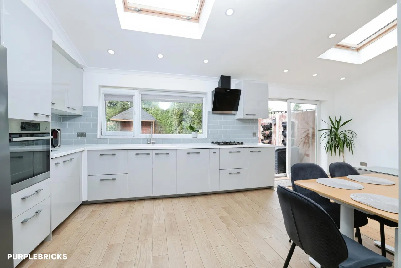 Mulberry Crescent, West Drayton, UB7, photo 5