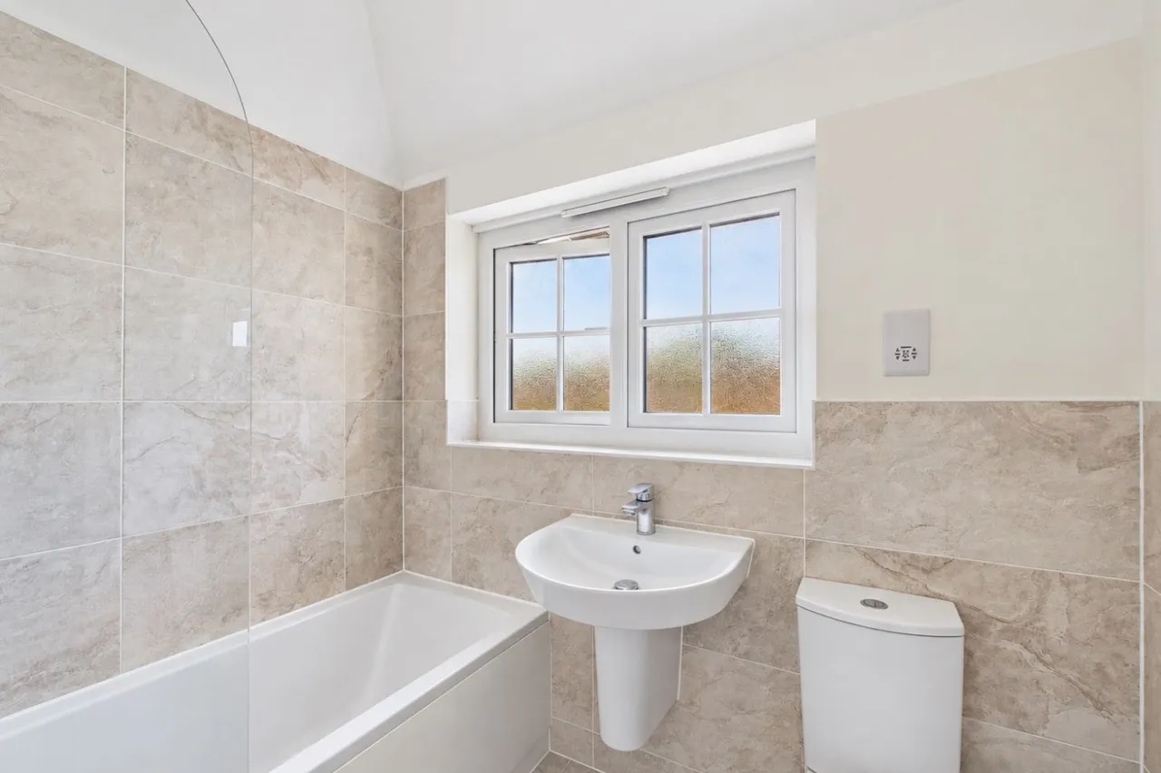 Mason Rise, Leighton Buzzard, LU7, photo 11