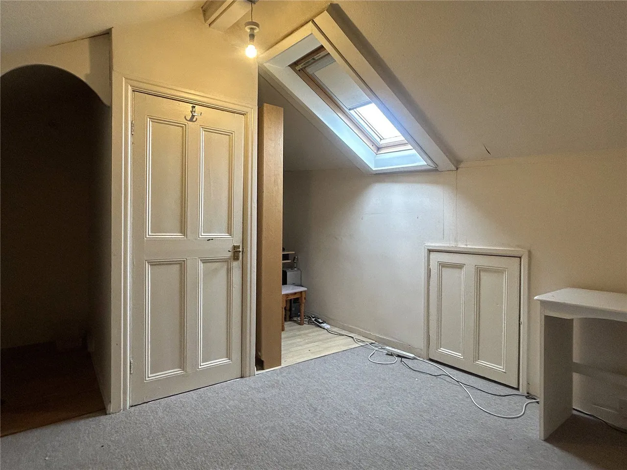 Huddersfield Road, Lees, OL4, photo 16