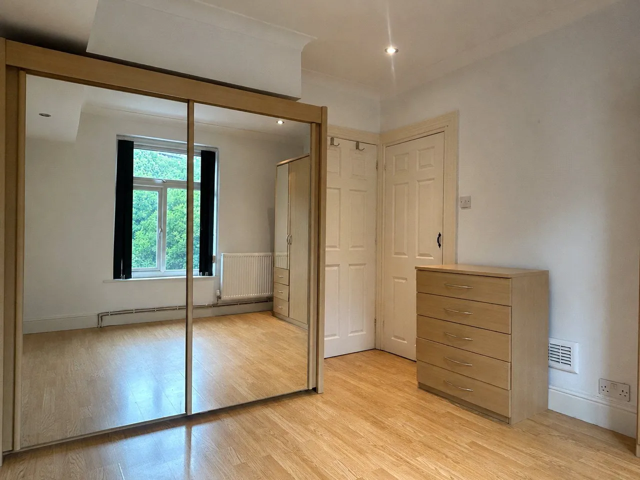 Huddersfield Road, Lees, OL4, photo 11