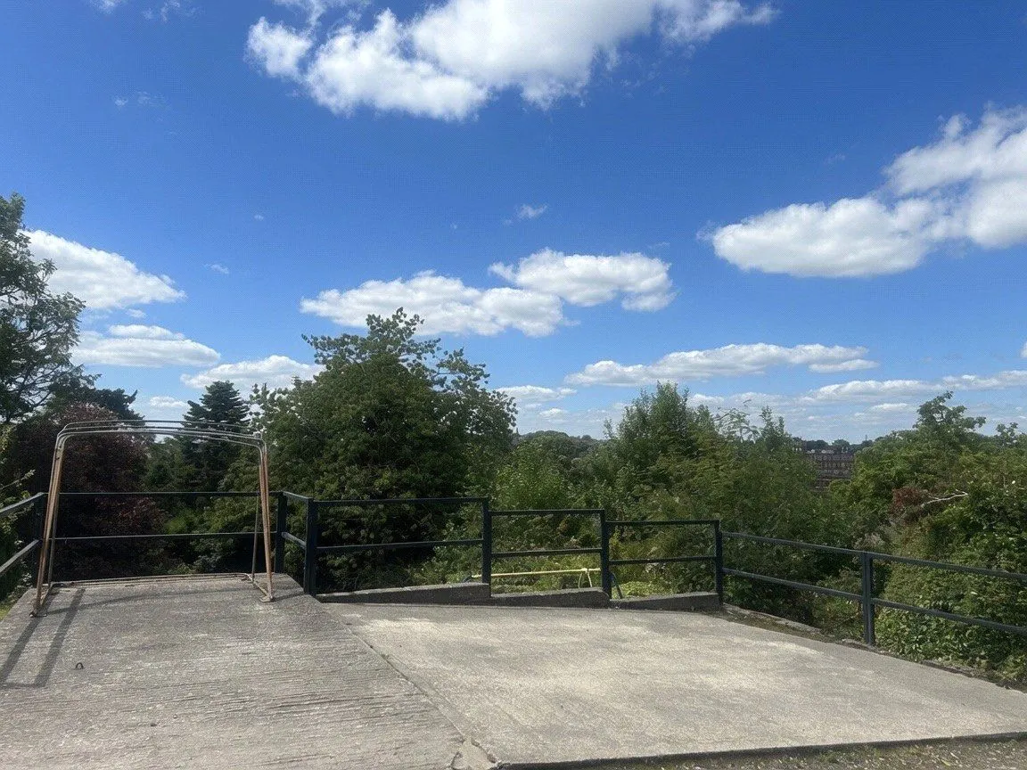 Huddersfield Road, Lees, OL4, photo 18
