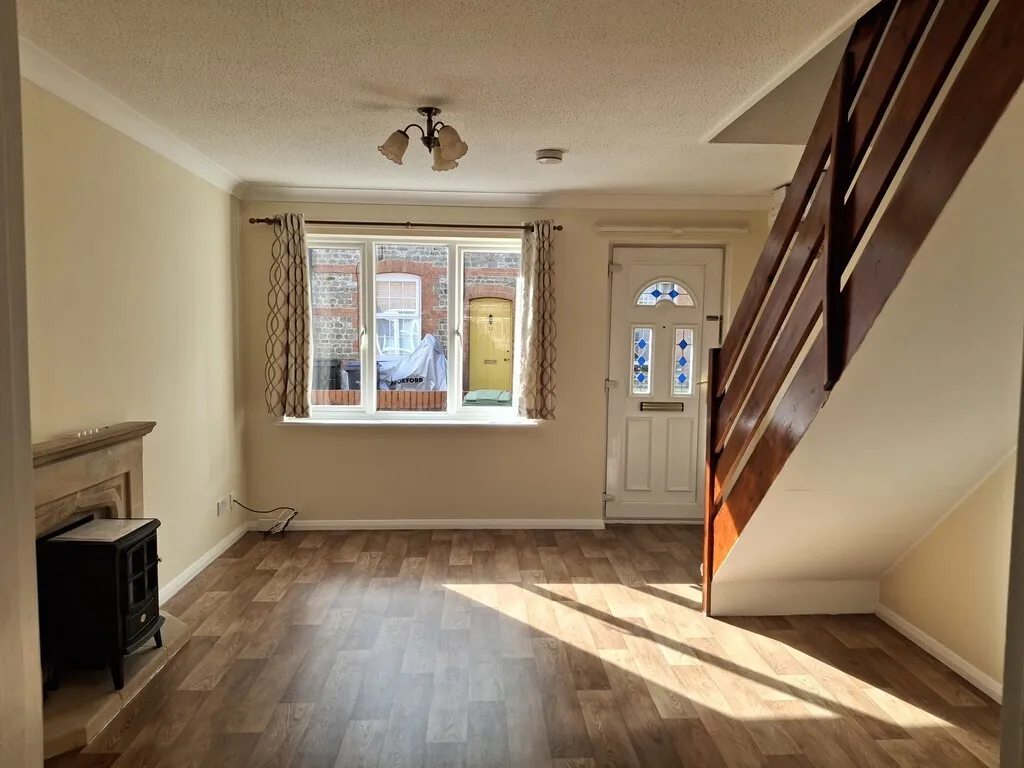 Chapel Street, Warminster, BA12, photo 2