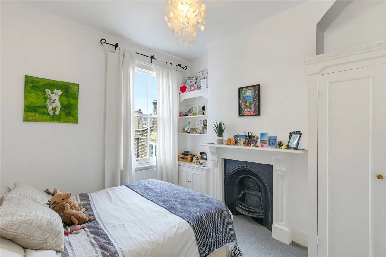 Sugden Road, London, SW11, photo 6