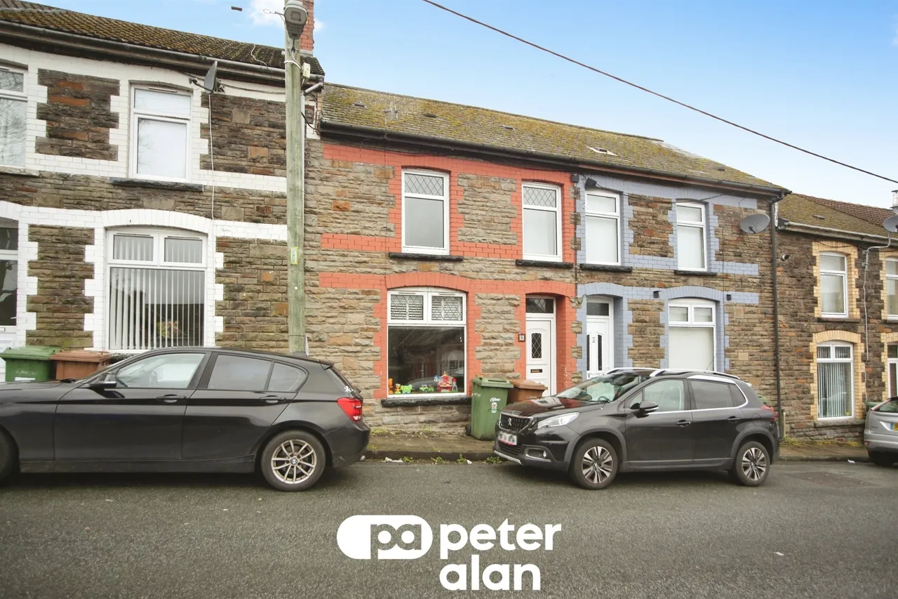 3 bed house for sale, Usk Road, Bargoed, CF81