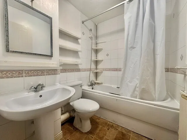 Collier Close, Beckton, E6, photo 6