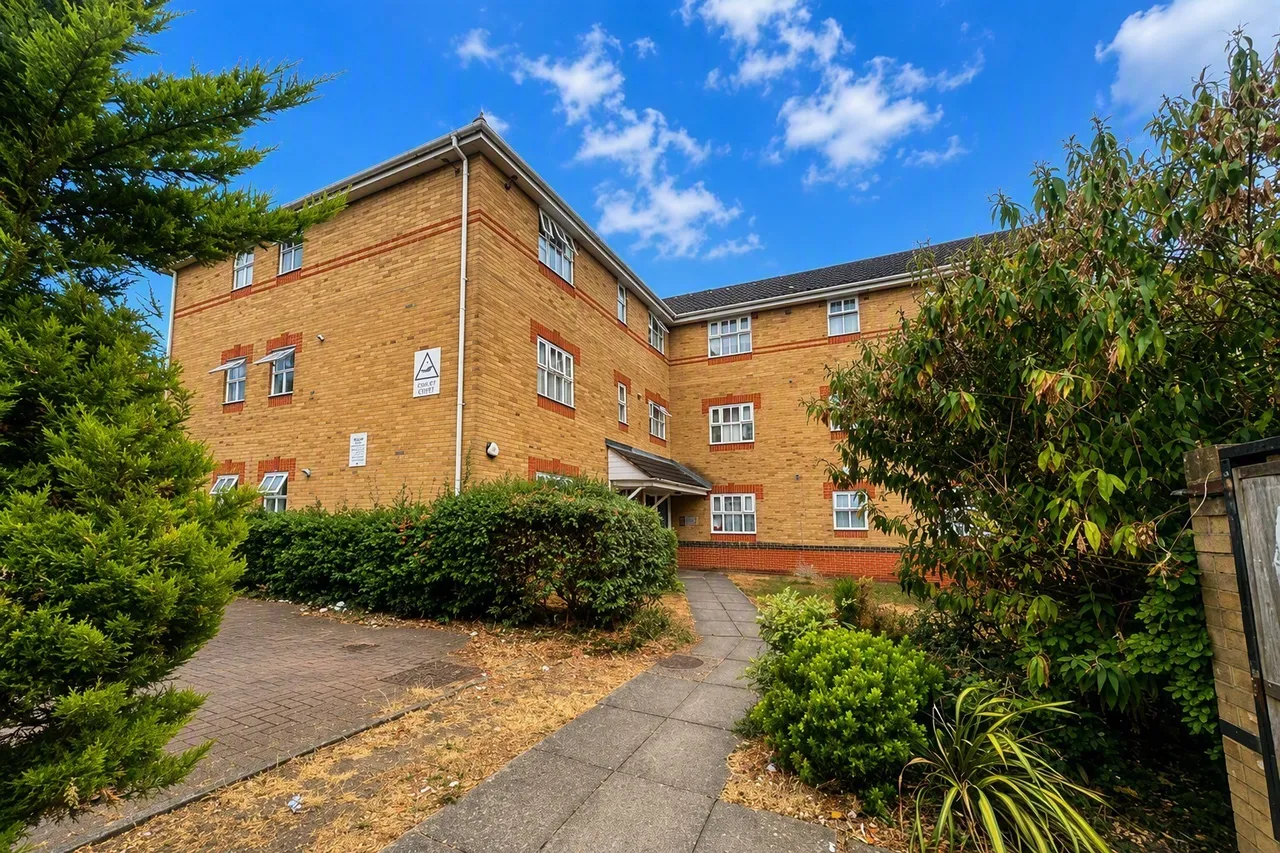 1 bed flat to rent, Collier Close, Beckton, E6