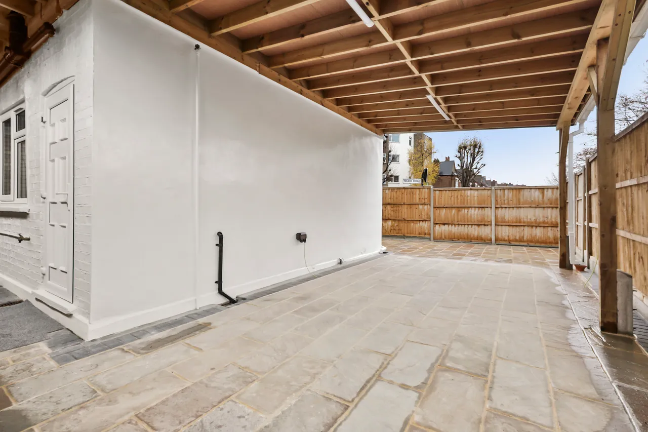 86 Finsbury Road, London, photo 9