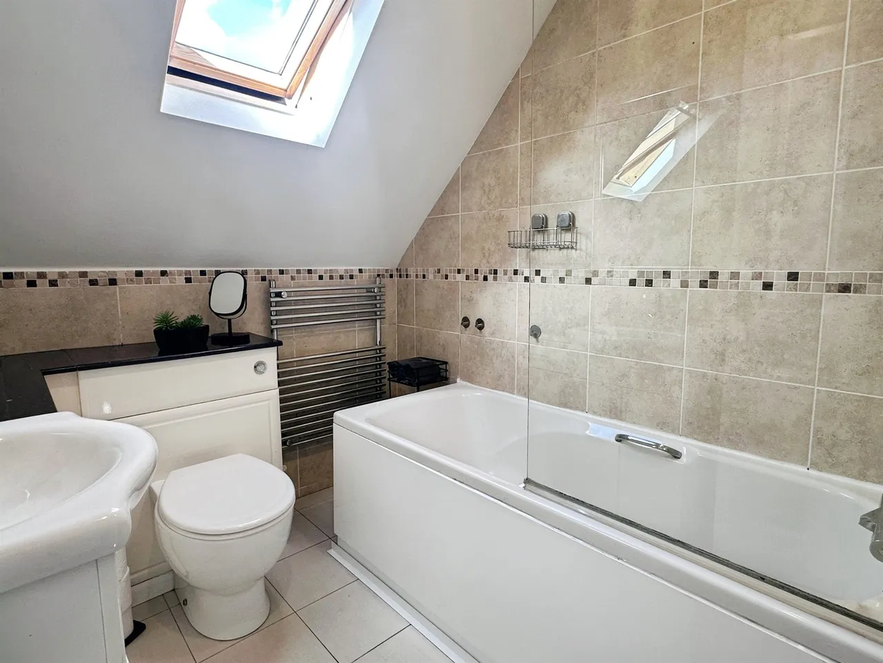 Old Shoreham Road, Lancing, BN15, photo 14