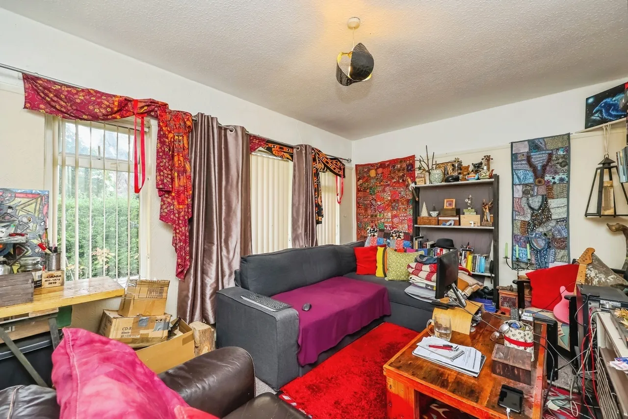 Wilden Crescent, Clifton, NG11, photo 2