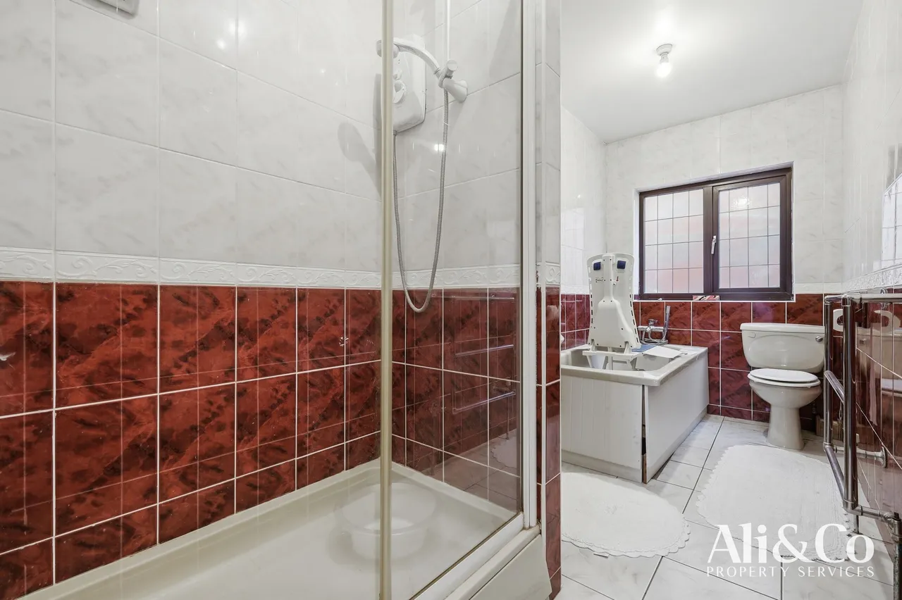 Long Lane, Grays, Essex, RM16 2PT, photo 18