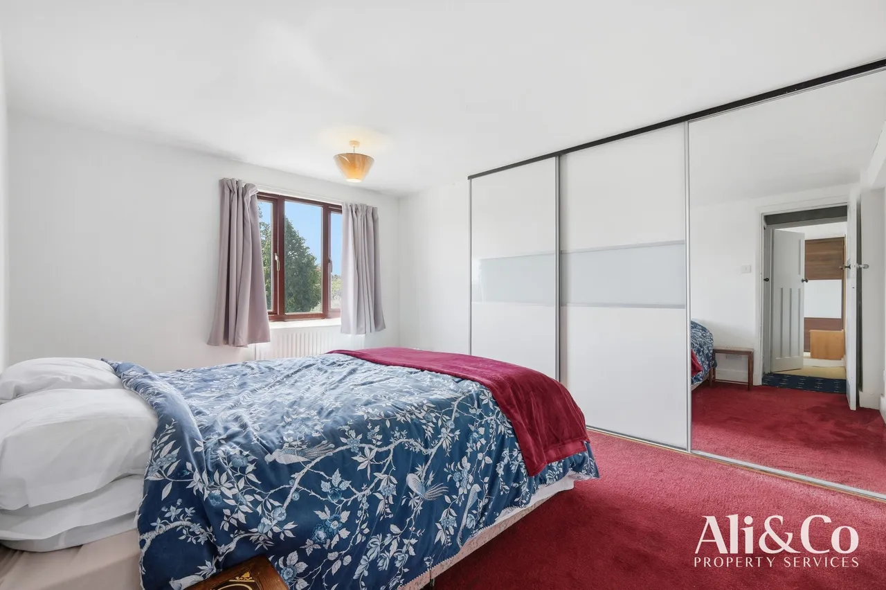 Long Lane, Grays, Essex, RM16 2PT, photo 17